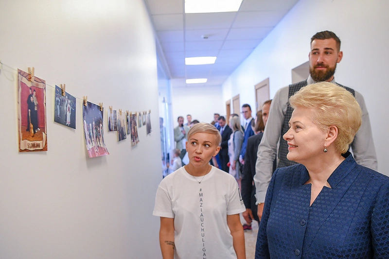 Akimirkos iš paauglių dienos namų „Išvien“ kolektyvo gyvenimo/Organizatorių nuotr.