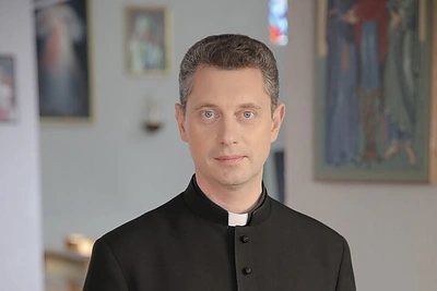 Kunigas R.Doveika – apie vaikystės Kūčias: tradicijos pas brolį ir patirtas aplinkinių žeminimas