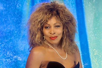 Tina Turner – talentas ir skausmas: pirmas vyro smūgis – mediniu batų kurpaliu