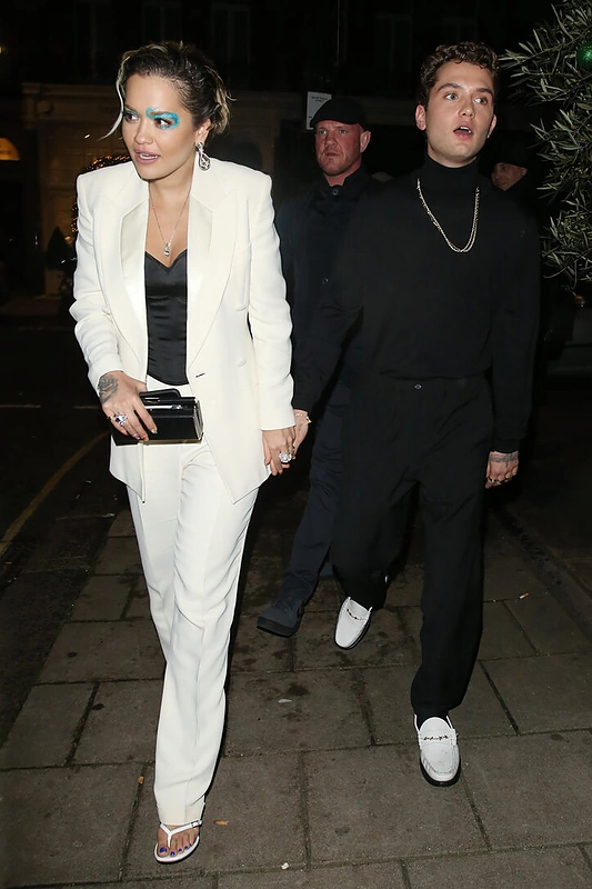 Rita Ora viešumoje pasirodė su Rafferty Law/Vida Press nuotr.