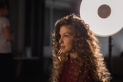 Vaidas Baumila kartu su Sofija Vasilevskyte pristatė šventinį kūrinį/Roberto Daskevičiaus nuotr.