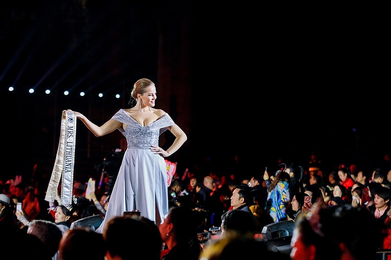 Gretė Brokienė grožio konkurse „Misis pasaulis“/Asmeninio archyvo nuotr.