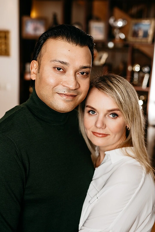Lietuvoje sutuoktiniai Marija ir Shayanas Ali ketina gyventi tol, kol „Continental“ gamykla tvirtai atsistos ant kojų / Marko Cechanovičiaus nuotrauka