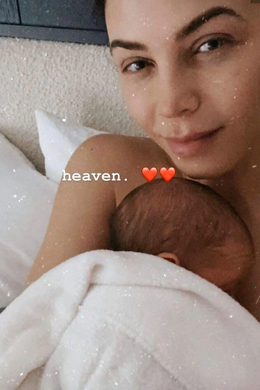 Jenna Dewan su sūnumi/Socialinių tinklų nuotr.
