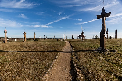Fotografė Greta Skaraitienė vaikščioja Angelų kalvos takais/„ŽMONĖS Foto“ nuotr.