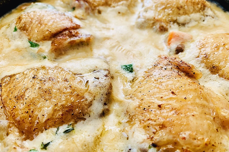 Frikasė (Fricassee) vištiena/M.Lepeškos nuotr.