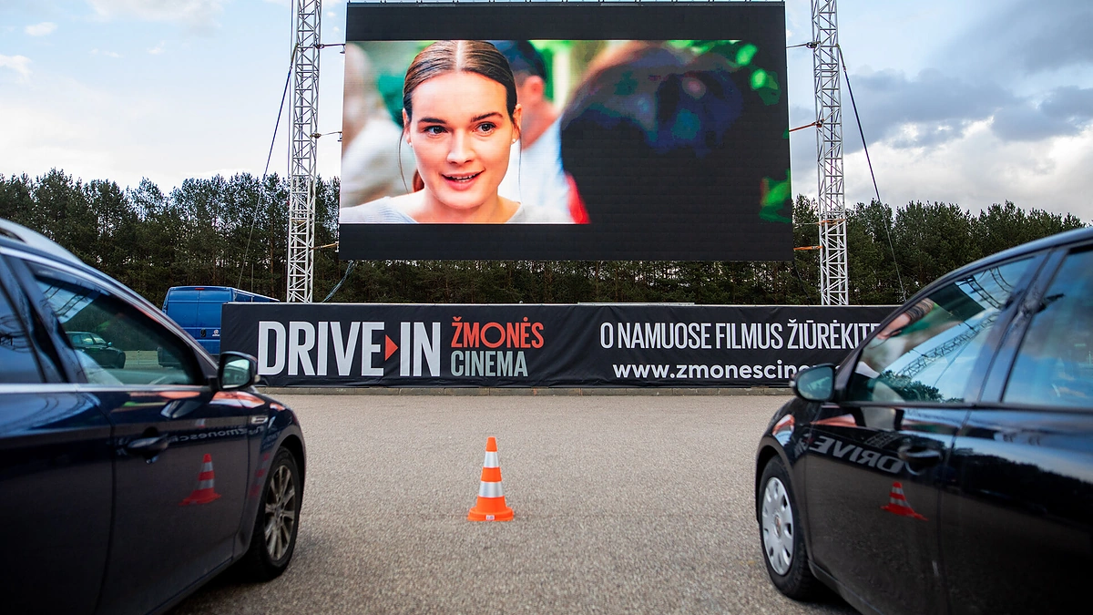 „ŽMONĖS Cinema drive-in“ Vilniuje/Irmanto Gelūno „ŽMONĖS Foto“ nuotr.