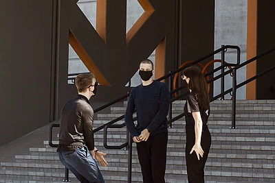 Austėja Landsbergienė projekte apie karantino laikotarpį/„Razauskai Media“ nuotr.