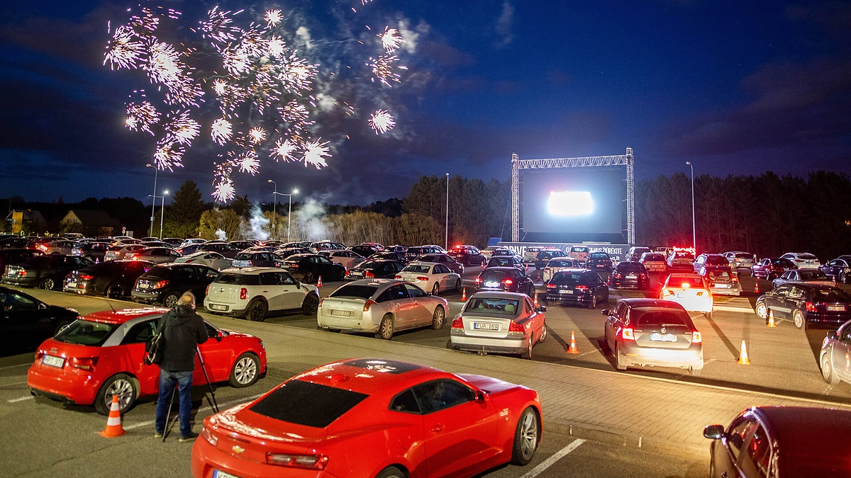 „ŽMONĖS Cinema drive-in“/ Irmanto Gelūno „ŽMONĖS Foto“ nuotr.
