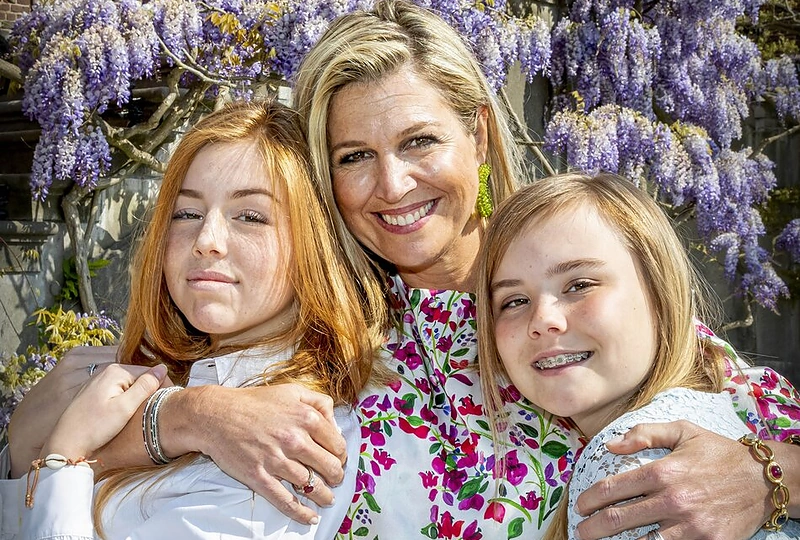 Willemui-Alexanderiui - 53-eji metai. Kartu su karaliene Maxima ir dukromis Amalia, Alexia ir Ariane šventę transliavo internetu/„Scanpix“ nuotr.