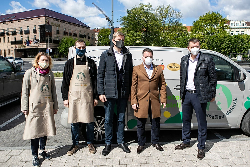 „Maisto banko“ akcija „KAUPTI MAŽIAU DALINTIS. Kurioje vietoje dėsime kablelį?“/Pauliaus Peleckio/„ŽMONĖS Foto“ nuotr.