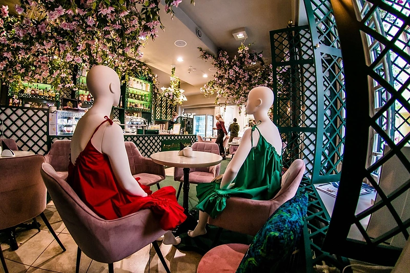 Manekenai Vilniaus restoranuose ir kavinėse/Organizatorių nuotr.