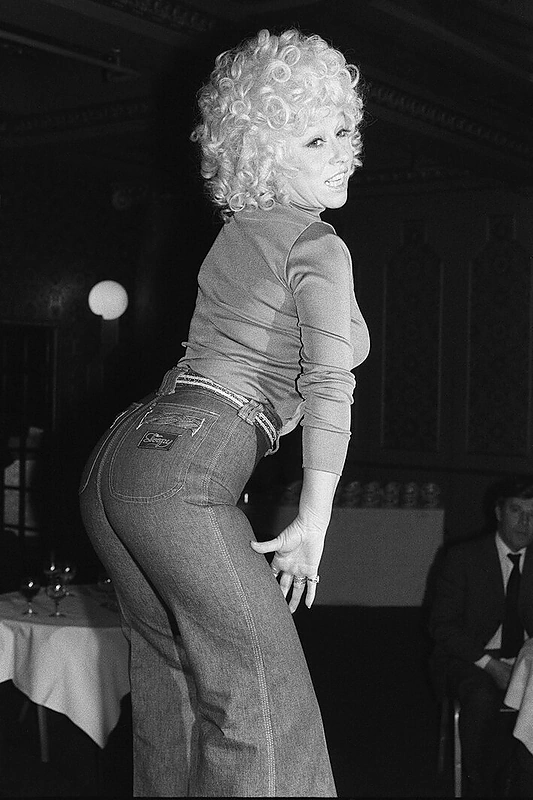 Aktorė Barabara Windsor/ 1976-ieji