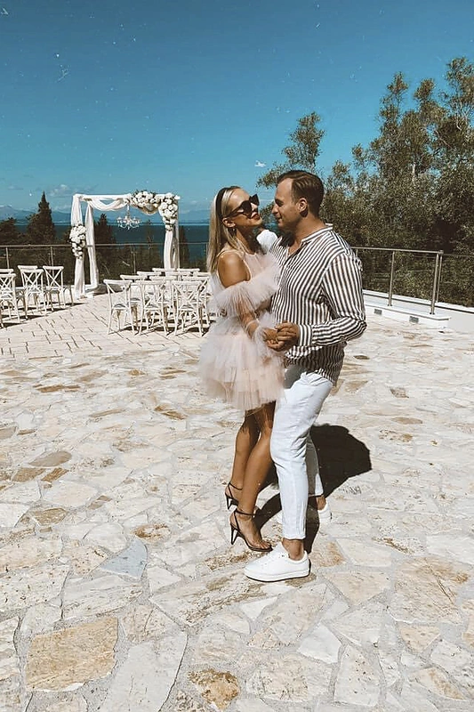 Viktorija Šaulytė su sužadėtiniu