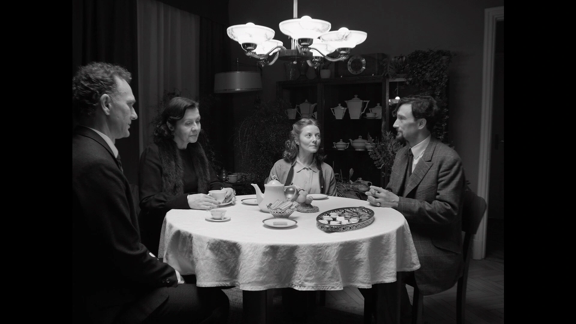 Kadras iš Karolio Kaupinio filmo „Nova Lituania“