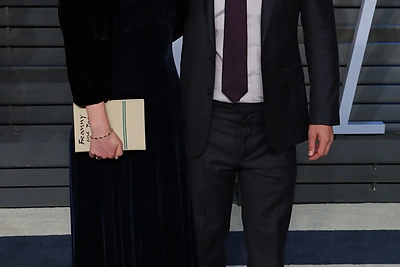 Zooey Deschanel ir Jacobas Pechenikas/ „Vida press“ nuotr.
