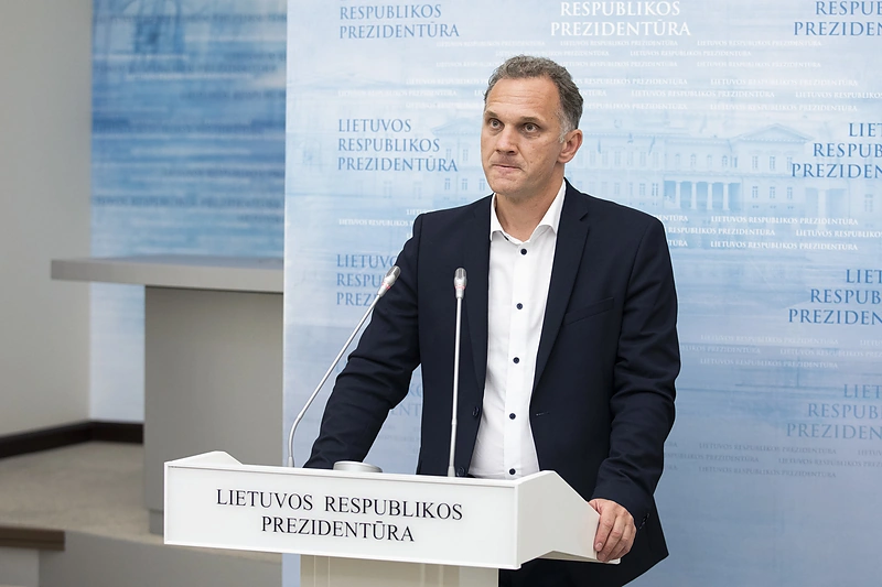 Prezidento patarėjo Rido Jasulionio gyvenimo draugė kreipėsi į teismą – prašo jį iškeldinti iš namų