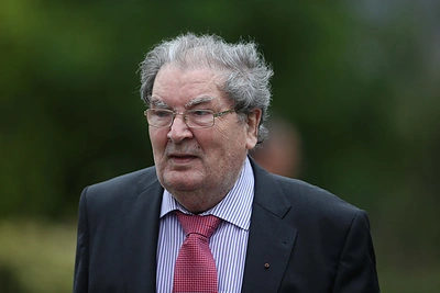 Mirė Nobelio taikos premijos laureatas Johnas Hume'as