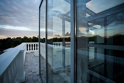 Poilsio namai, restoranas bei stogo terasa „Vila Komoda“