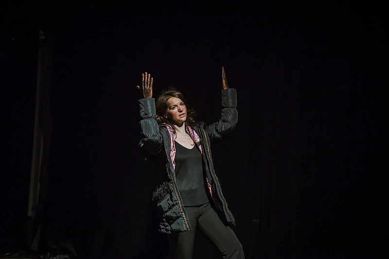 Akimirka iš performanso „Atvanga I“