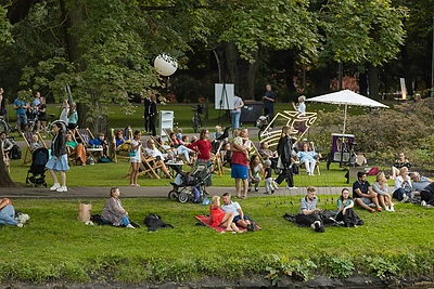 Rygos Jūrmalos festivalio muzikinis vakaras Kronvaldo parke / Organizatorių nuotr.