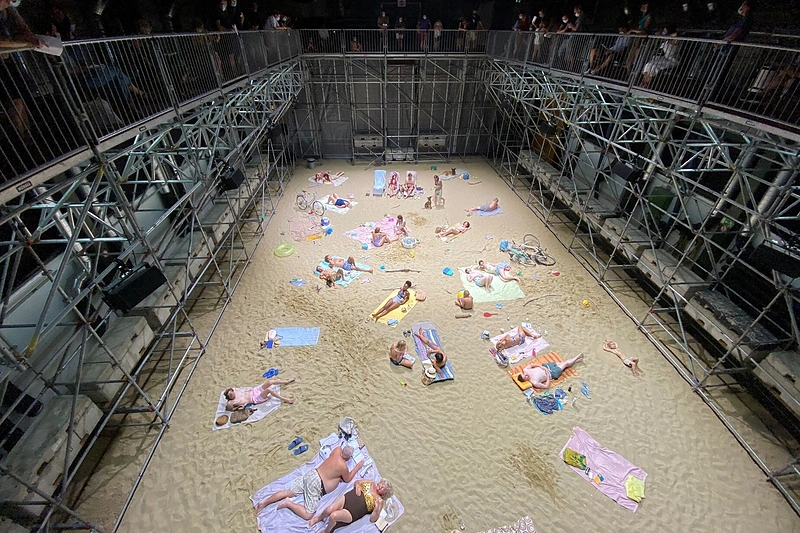 R.Barzdžiukaitės, V.Grainytės ir L.Lapelytės opera-performansas „Saulė ir jūra“ Ciuriche / Karolio Sukocko nuotr.