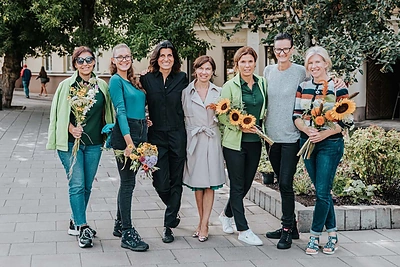 Renata Mikailionytė pristatė naujos kolekcijos „Miesto sodinininkas“ įkvėptus Rūdninkų skvero rožynus
