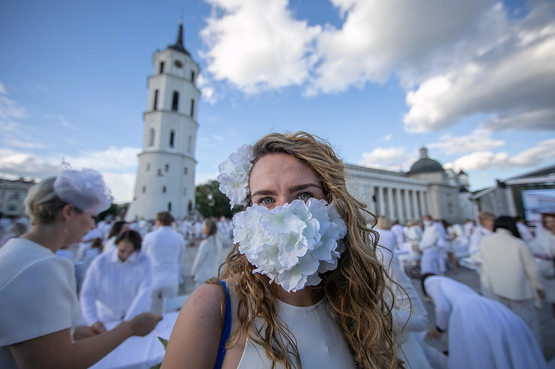 Septintoji „Le Dîner en Blanc“ vakarienė Vilniuje / Irmanto Gelūno / „Žmonės Foto“ nuotr.