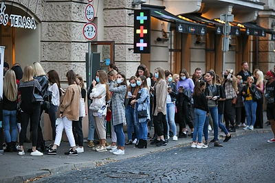 Eilė į Donato Montvydo koncertą / Martyno Stankaičio nuotr.