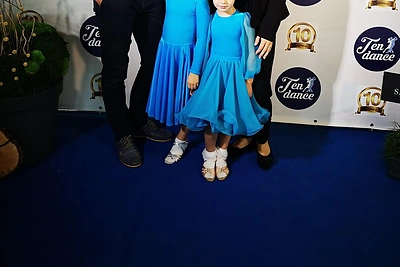 Gintarė ir Tomas Slausgalviai su dukromis Vakare ir Gabirle/ Asmeninio archyvo nuotr.