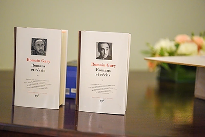 Prancūzijos ir Lietuvos pirmosios poros apsikeitė dovanomis / Roberto Dačkaus / LR prezidento kanceliarijos nuotr.