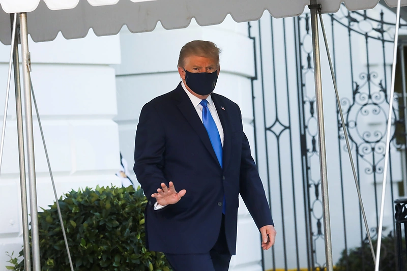 Koronavirusu užsikrėtęs Donaldas Trumpas buvo atskraidintas į ligoninę / Scanpix nuotr.