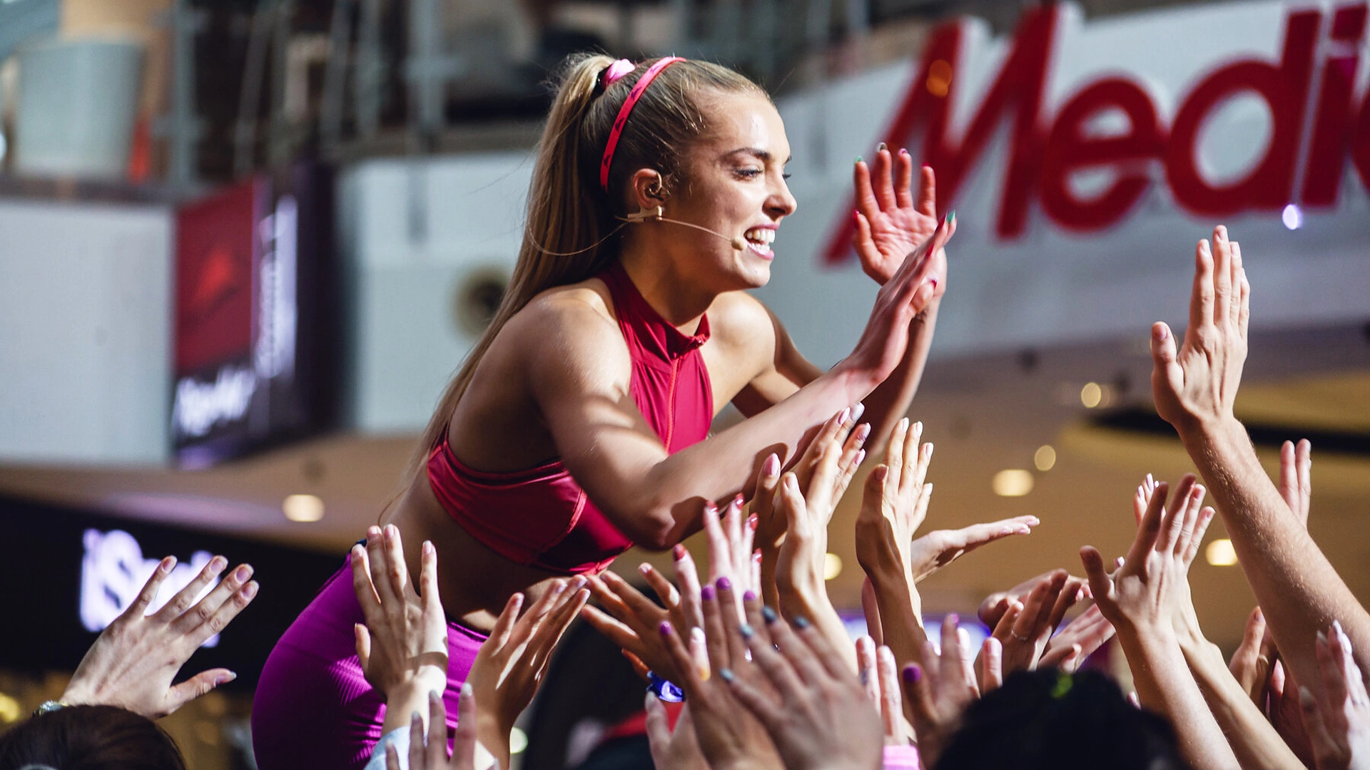 Kadras iš filmo „Prakaituok!“