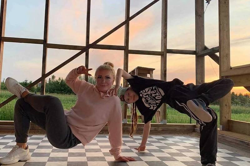 Dominika Banevič su mama Alina / Asmeninio albumo nuotr.