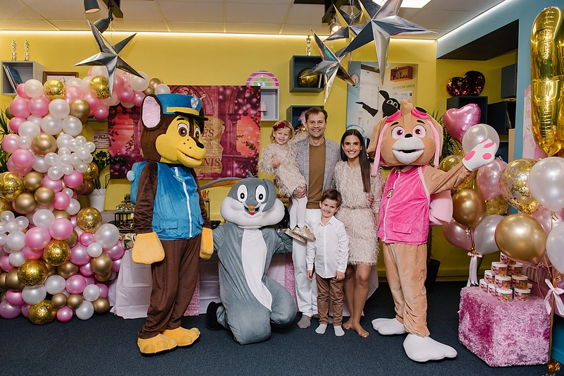 Nerijaus ir Agnės dukros Evos gimtadienio akimirkos