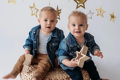 McCall Maynor Dulkys ir Deividas Dulkys atšventė dvynių Leo ir Kai pirmąjį gimtadienį / Asmeninio archyvo nuotr.