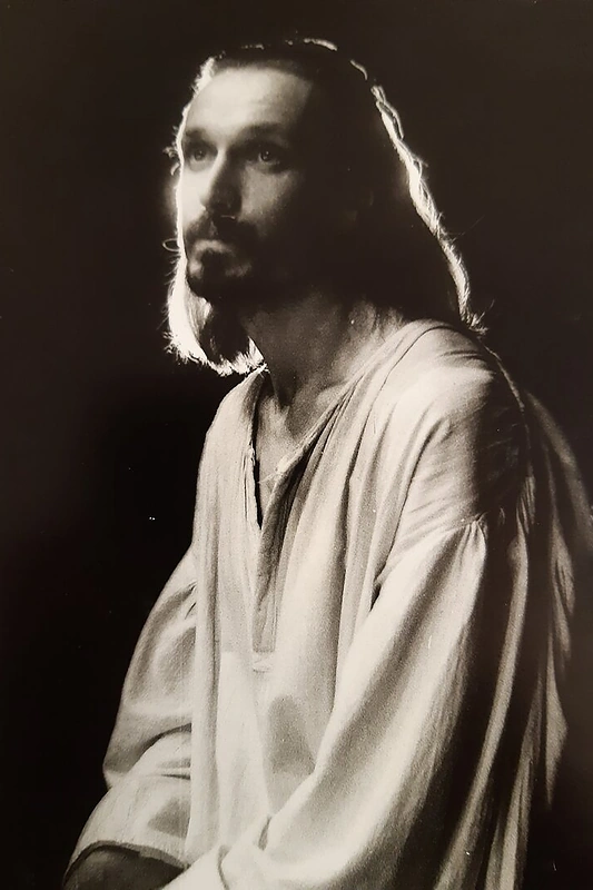 Scena iš spektaklio „Meistras ir Margarita“ (rež. Romanas Viktiukas) / Teatro archyvo nuotr.