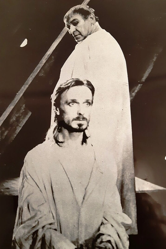 Scena iš spektaklio „Meistras ir Margarita“ (rež. Romanas Viktiukas) / Teatro archyvo nuotr.