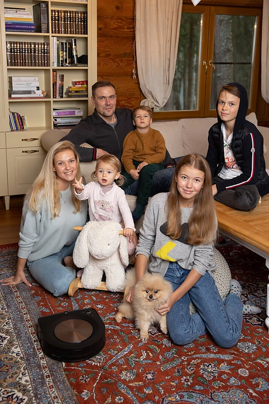 Robertas Javtokas su šeima / Projekto partnerio nuotr.