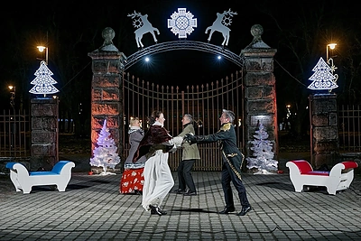 Senelis Kalėda Rokiškyje įžiebė eglutę / Sigito Daščioro nuotr.