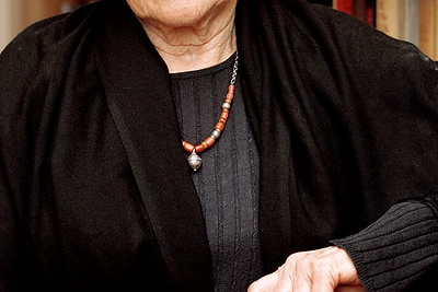 Mirė literatūrologė, teatrologė Irena Veisaitė