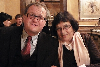 „Labai jo ilgiuosi iki šiol...“ – atsidūsta Irena Veisaitė, prisimindama savo draugą filosofą Leonidą Donskį. Nuotraukoje jiedu įamžinti Berlyne / Asmeninio albumo nuotr.