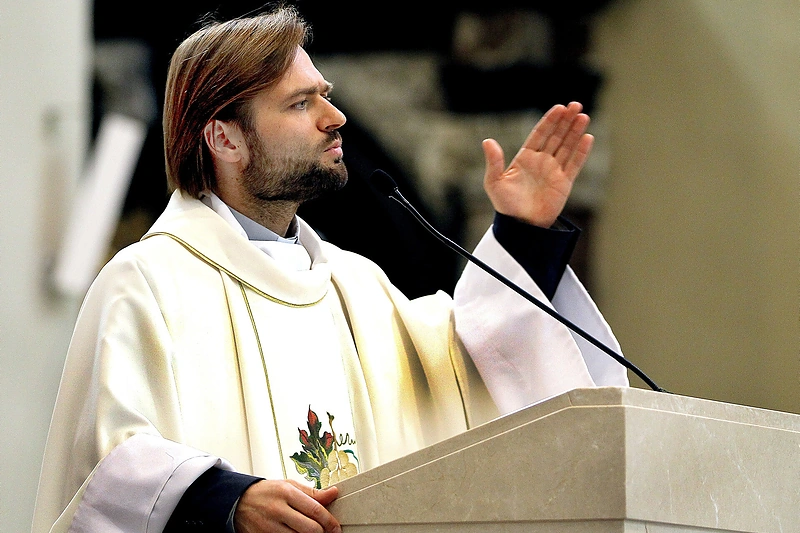 Kunigas Algirdas Toliatas / Asmeninio albumo nuotr.