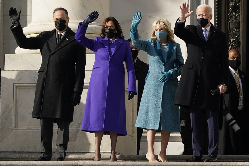 Dougas Emhoffas, Kamala Harris, Jill Biden ir Joe Bidenas / Scanpix nuotr.