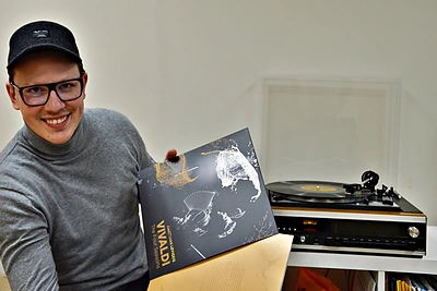 Akordeono virtuozas M.Levickis pristato pirmąją vinilo plokštelę: „Nebijau drąsių eksperimentų“