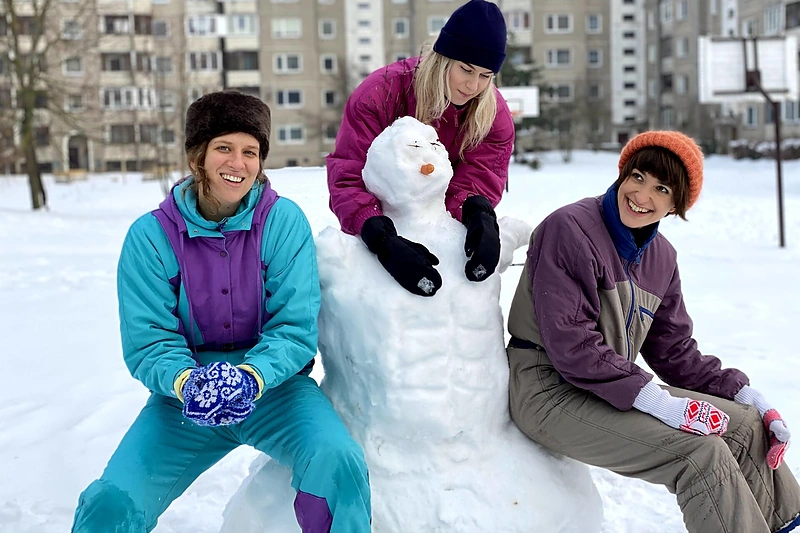 Kadras iš grupės „shishi“ dainos „Sėdi senis“ vaizdo klipo filmavimo