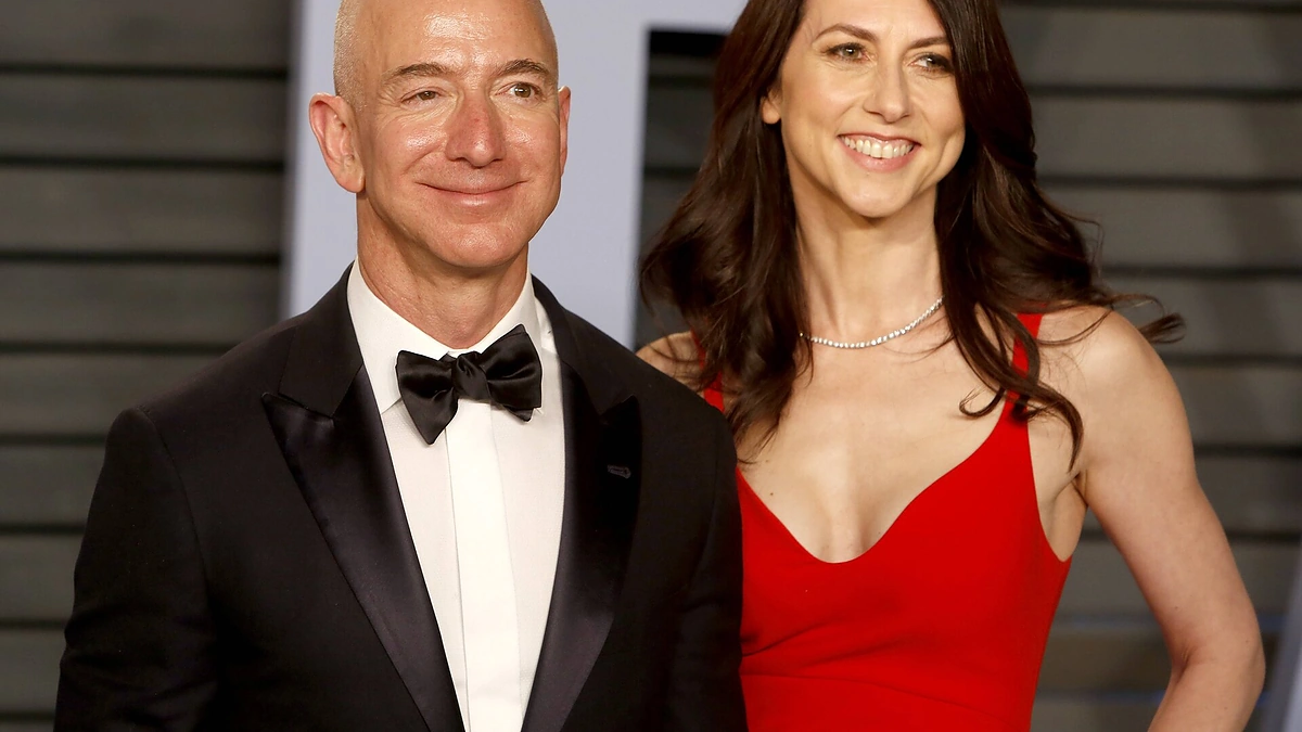 Jeffas Bezosas ir MacKenzie Scott / „Scanpix“
