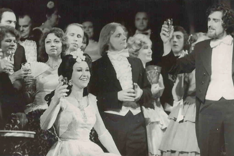 G.Verdi „Traviata“ solistai – Danguolė Juodikaitytė, Šarūnas Juškevičius ir Andrius Bielskis. 1981 m.