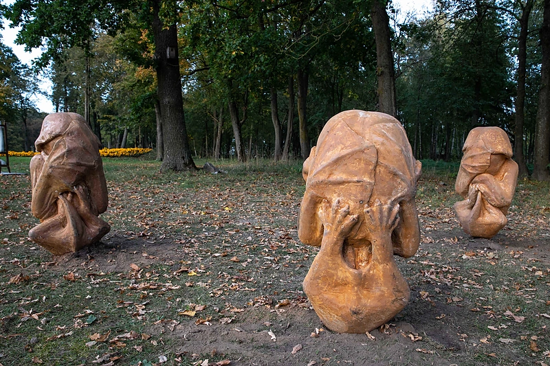 Mykolo Saukos skulptūra „Embrionai“ / Rolando Parafinavičiaus nuotr.