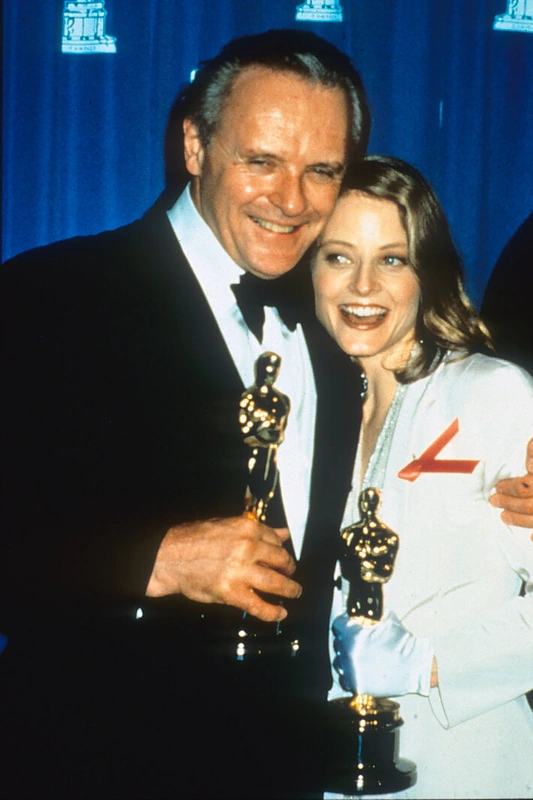 Anthony Hopkinsas ir Jodie Foster 1992 m. laimėjo po „Oskarą“ už vaidmenis Jonathano Demme filme „Avinėlių tylėjimas“